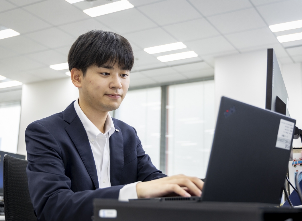 事務系総合職の社員